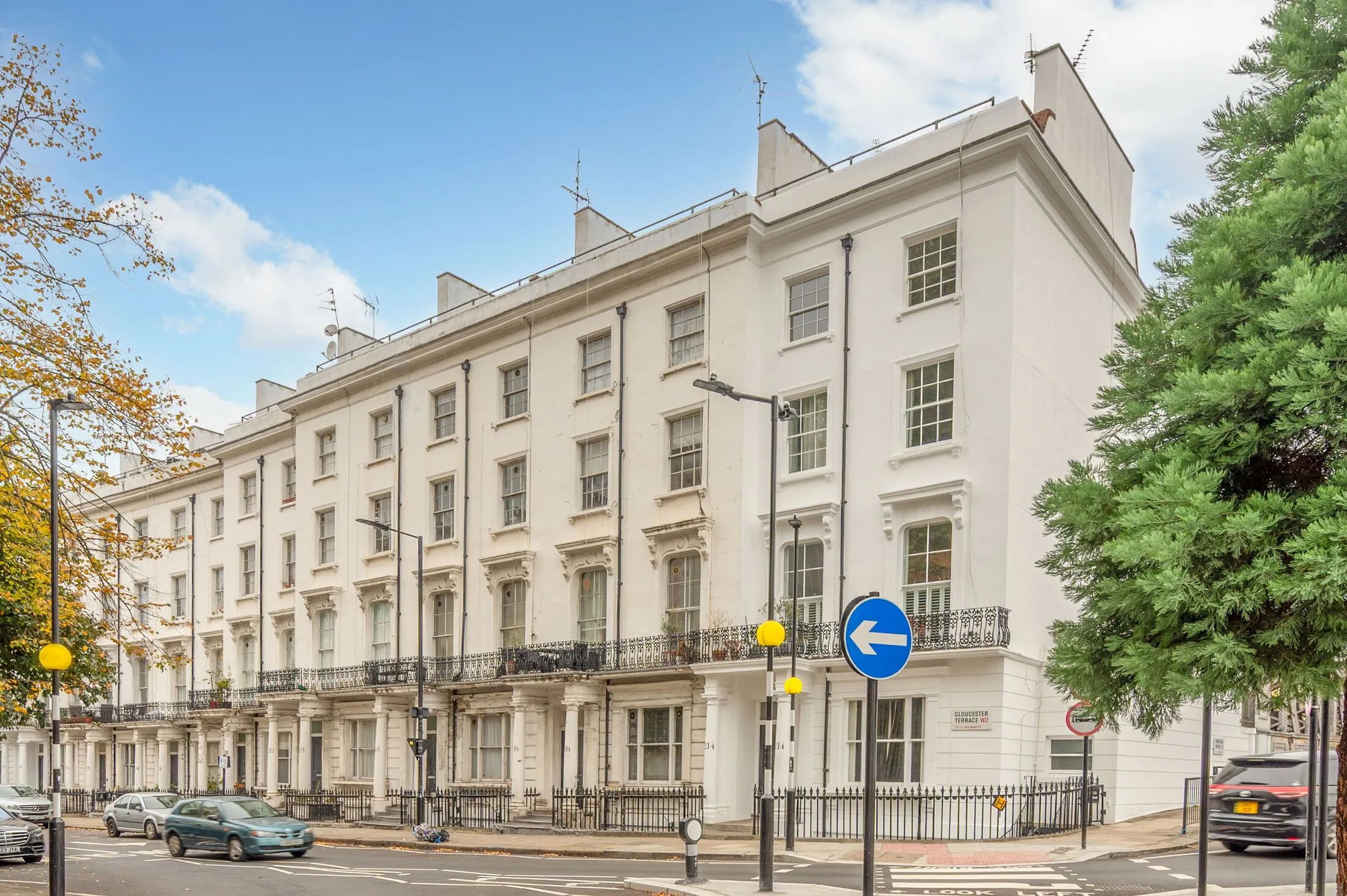 Flat Gloucester Terrace in City of Westminster
