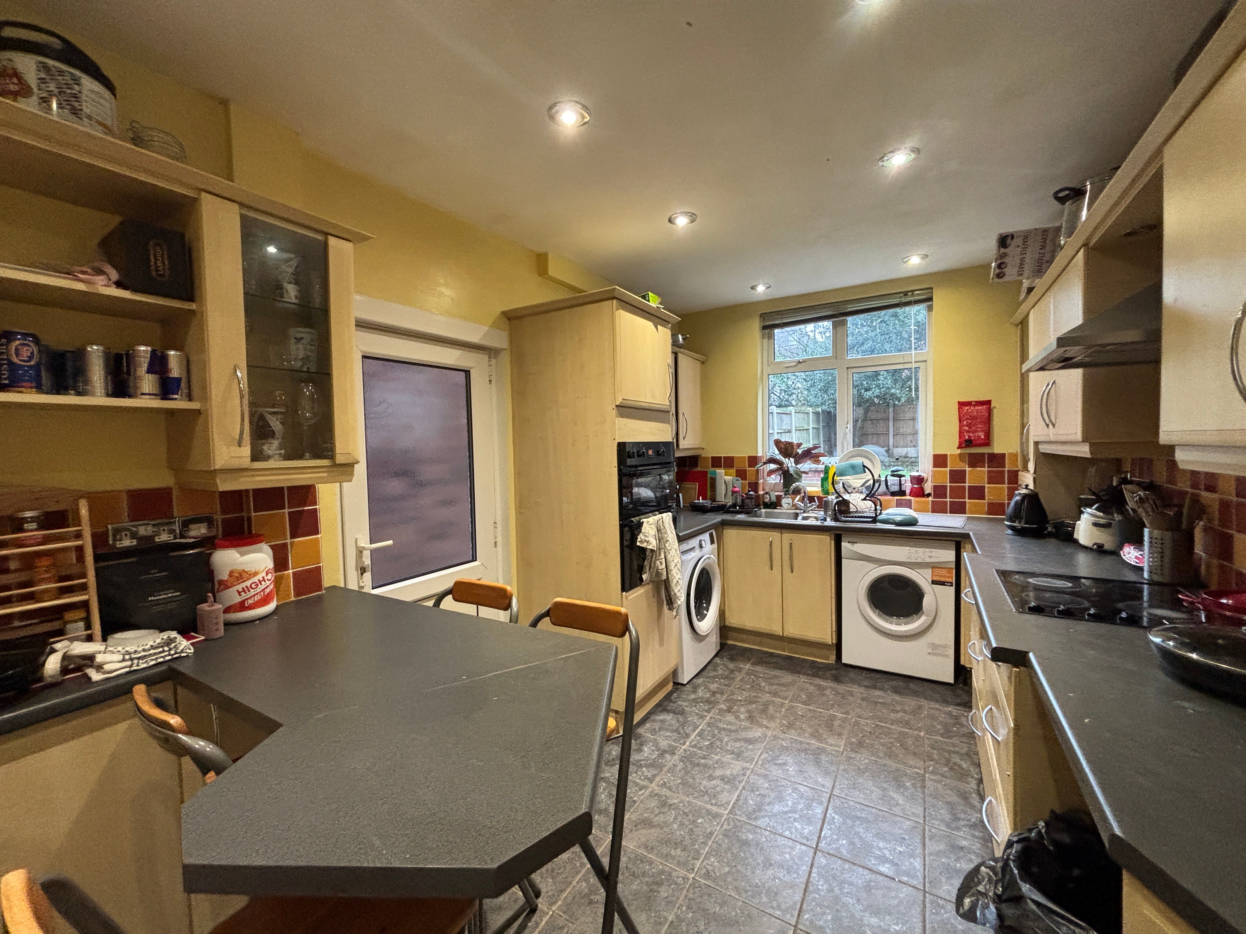 Flat Charnock Avenue in Nottingham