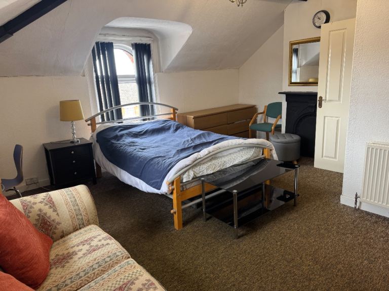 Flat Larkfield Gardens in Belfast