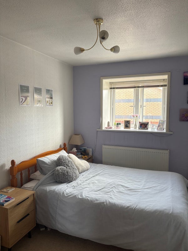 Room Goodiers Drive in Salford