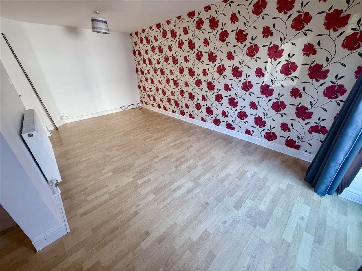 Flat Sturminster Road in Bristol