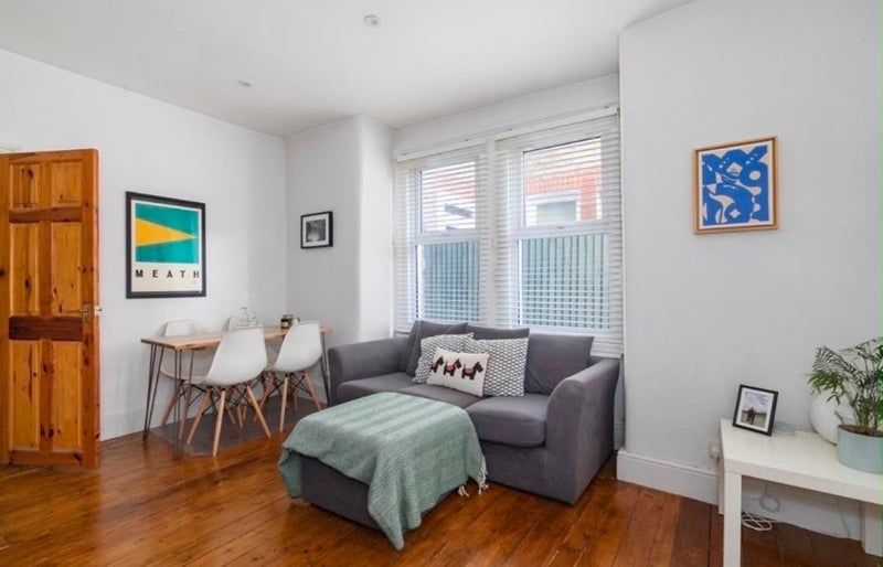 Room Gambole Road in Greater London