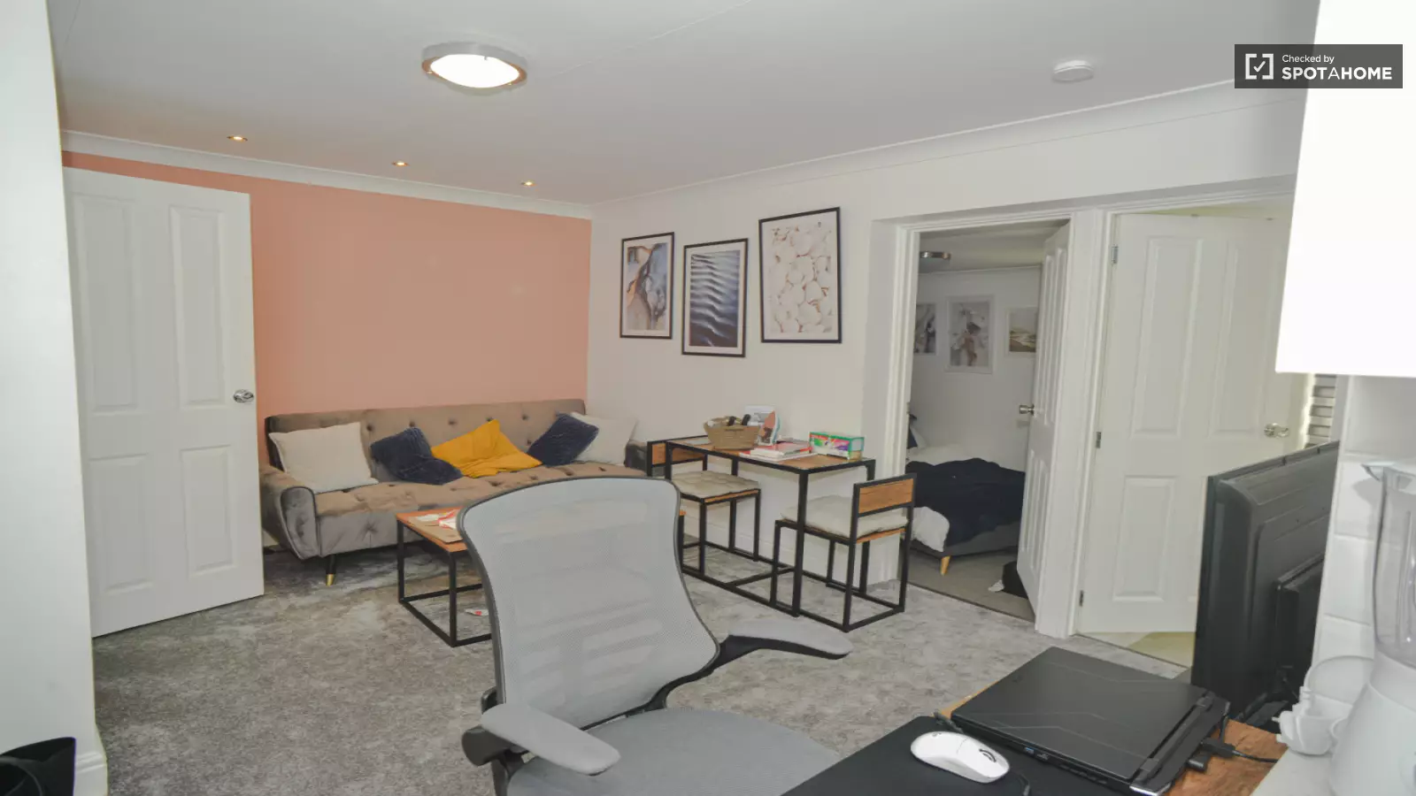 Flat Rushgrove Street in Greater London
