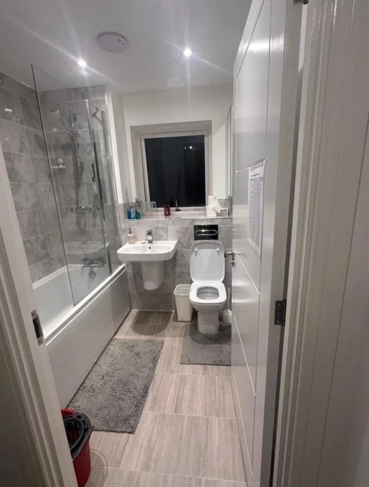 Room Burney Drive in Milton Keynes