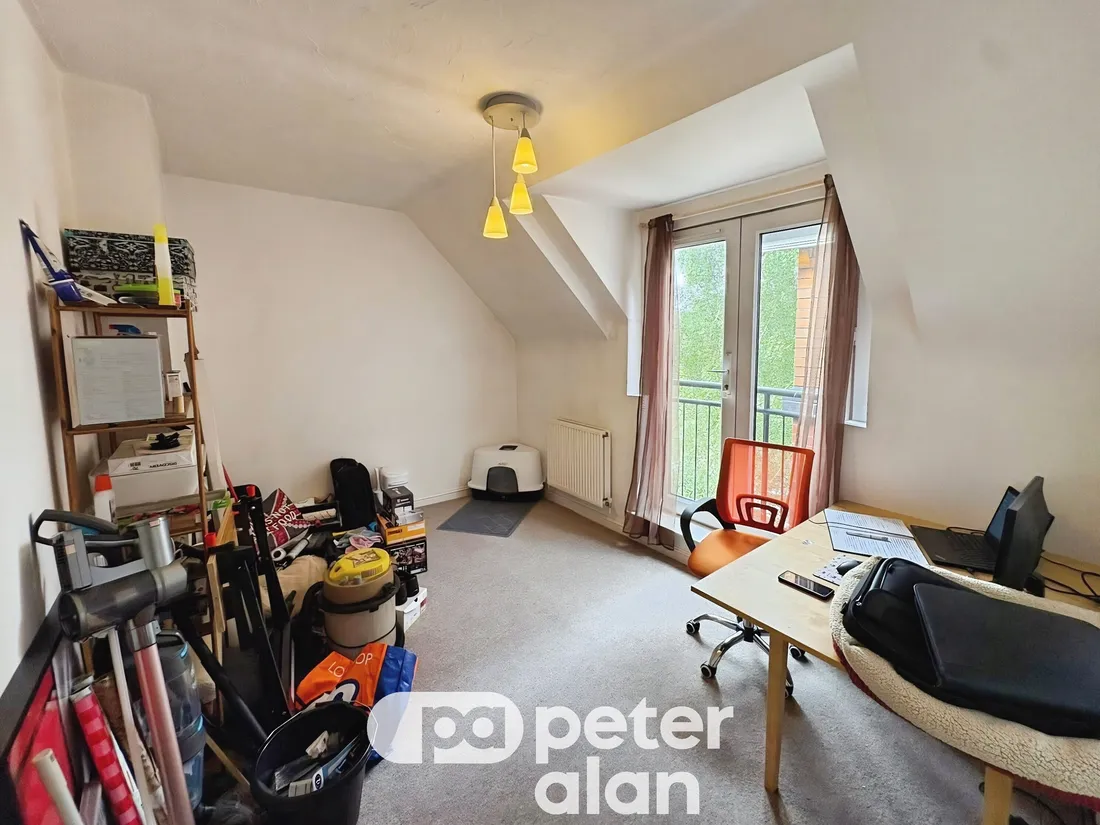 Flat Halliard Court in Cardiff