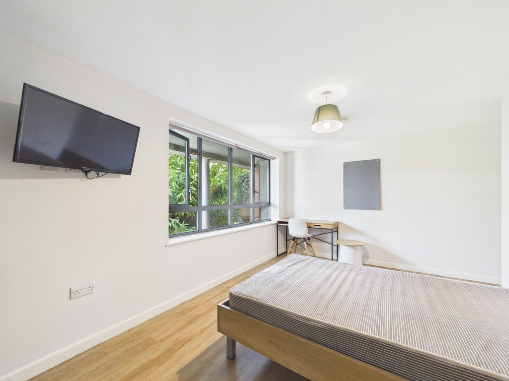 Flat Ambra Vale in Bristol