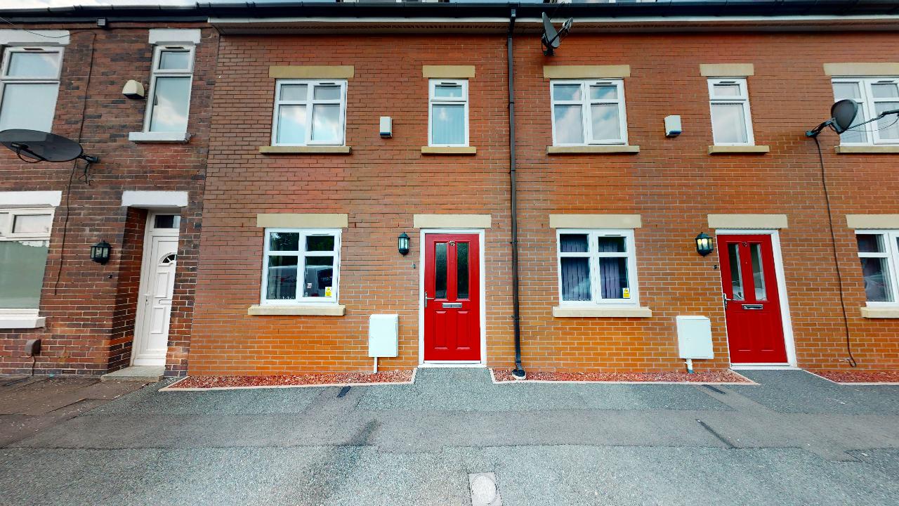 House Evelyn Street in Manchester