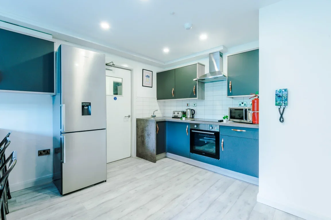 Flat Eskdale Terrace in Newcastle upon Tyne