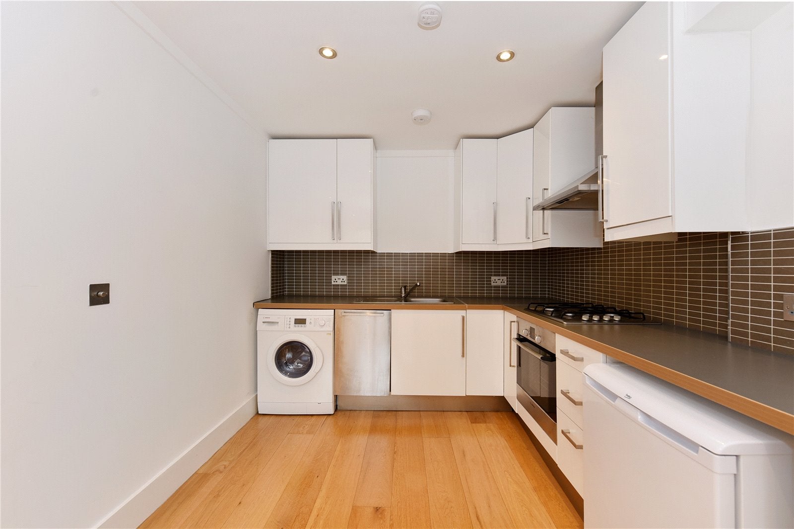Flat Holloway Road in Greater London