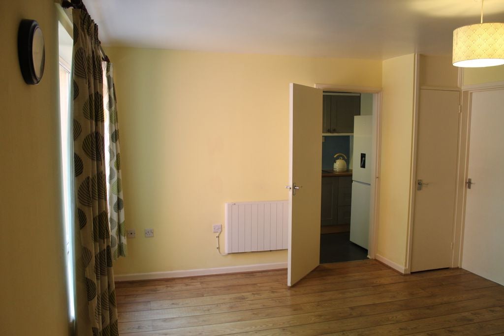 Flat Sandringham Road in South Oxfordshire