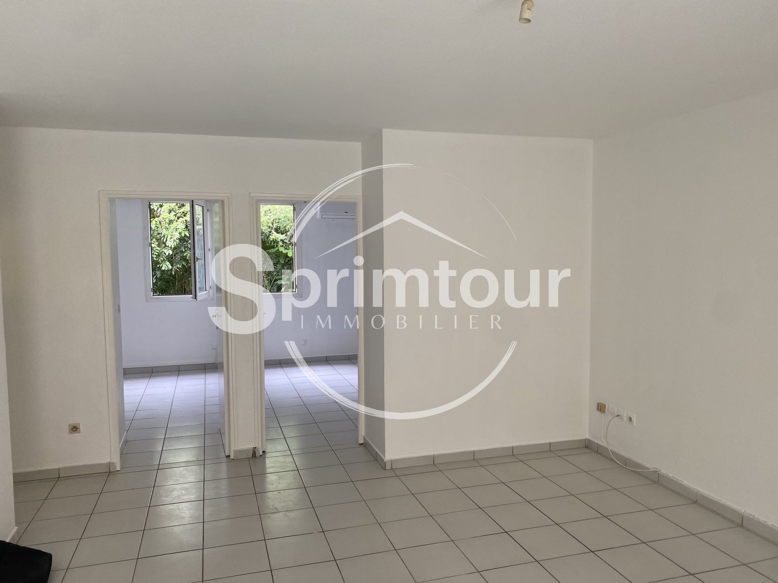 Appartement Rue Nicolas Appert à Baie-Mahault