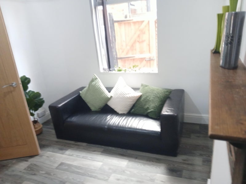 Room Kimberley Road in Leicester