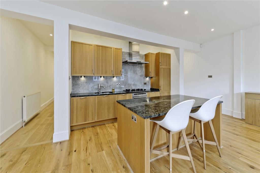 Flat Waverley Place in City of Westminster
