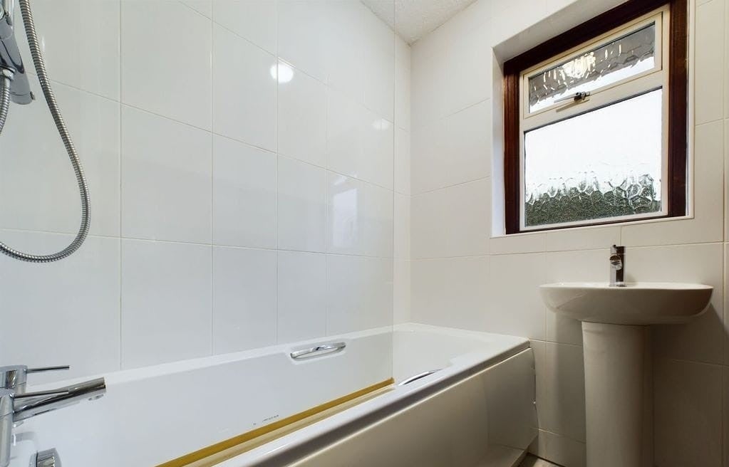 House Bicknor Road in Maidstone
