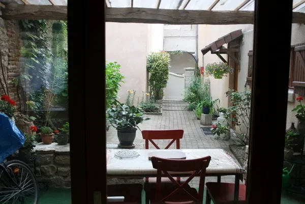 Room Rue Thurot in Nuits-Saint-Georges