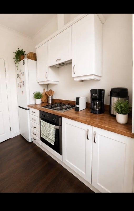 Room Hermon Hill in Greater London
