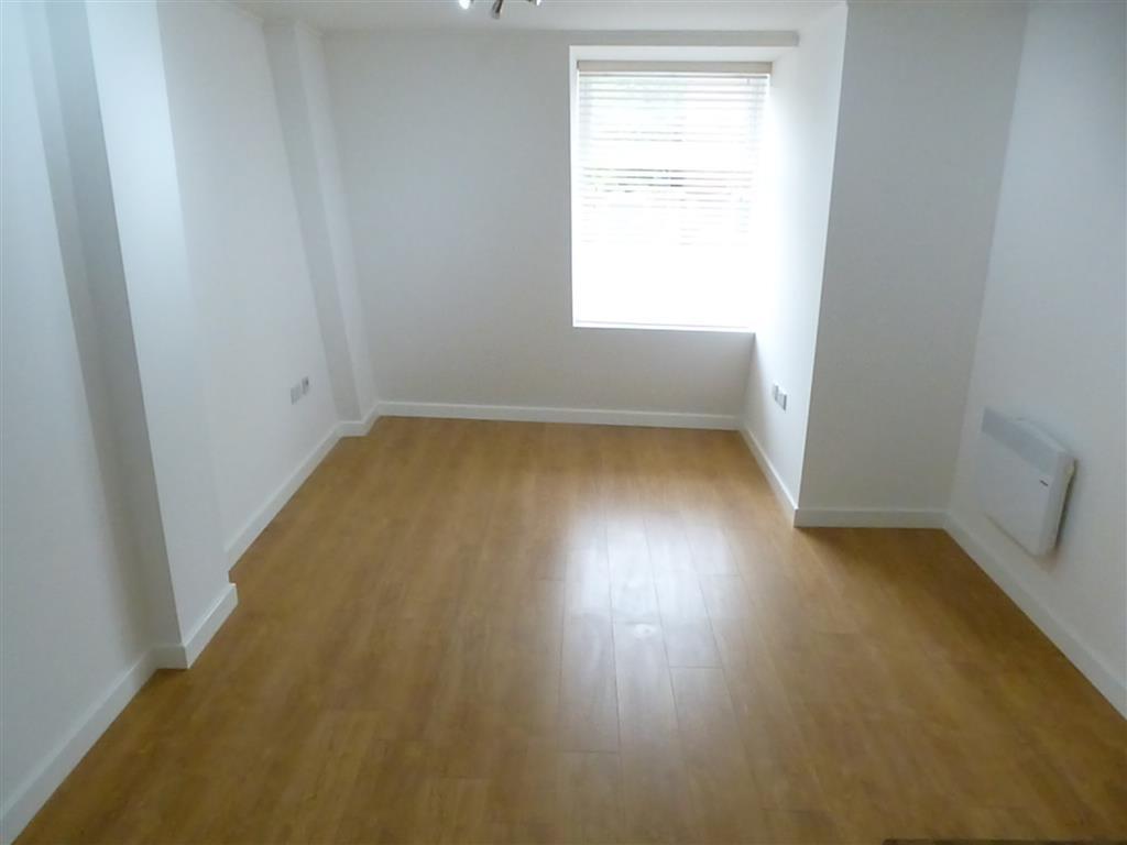 Flat Oxford Street in Wyre Forest