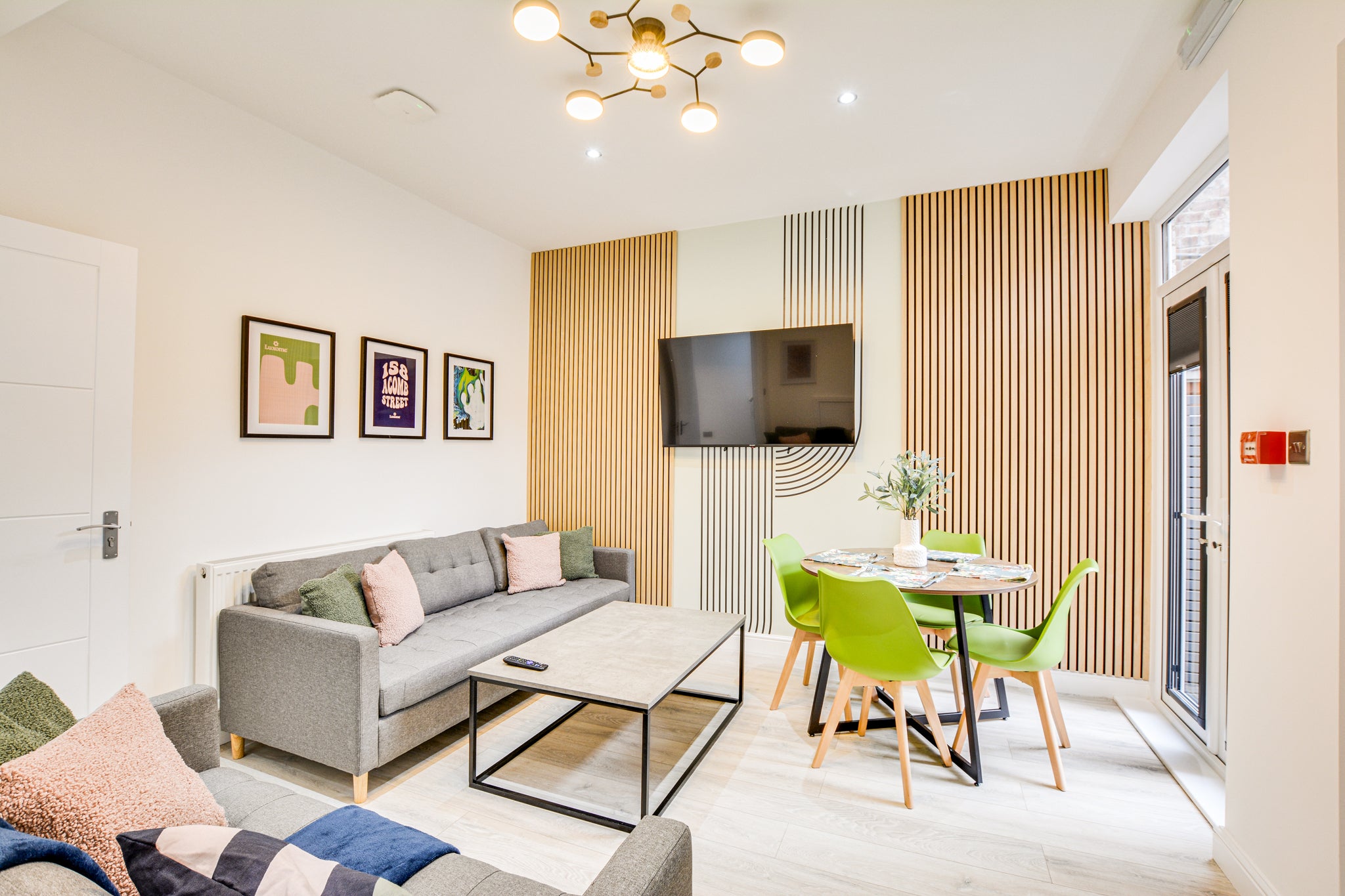 Room Acomb Street in Manchester