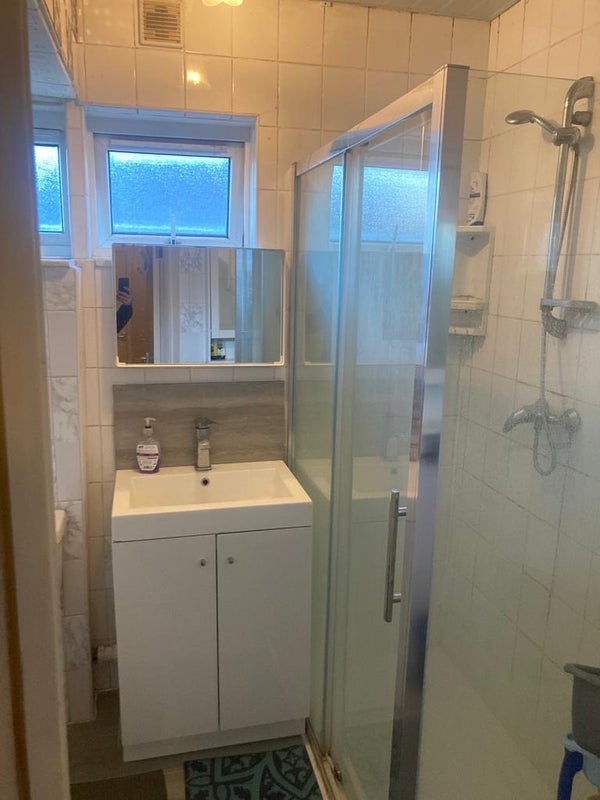 Room Smythe Street in Greater London