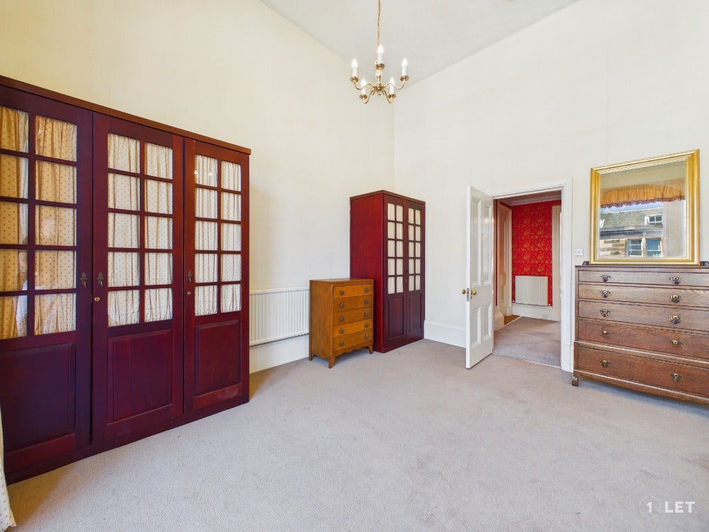 Flat Manor Place in City of Edinburgh