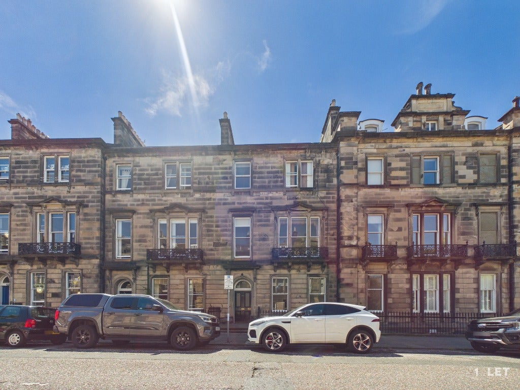 Flat Manor Place in City of Edinburgh