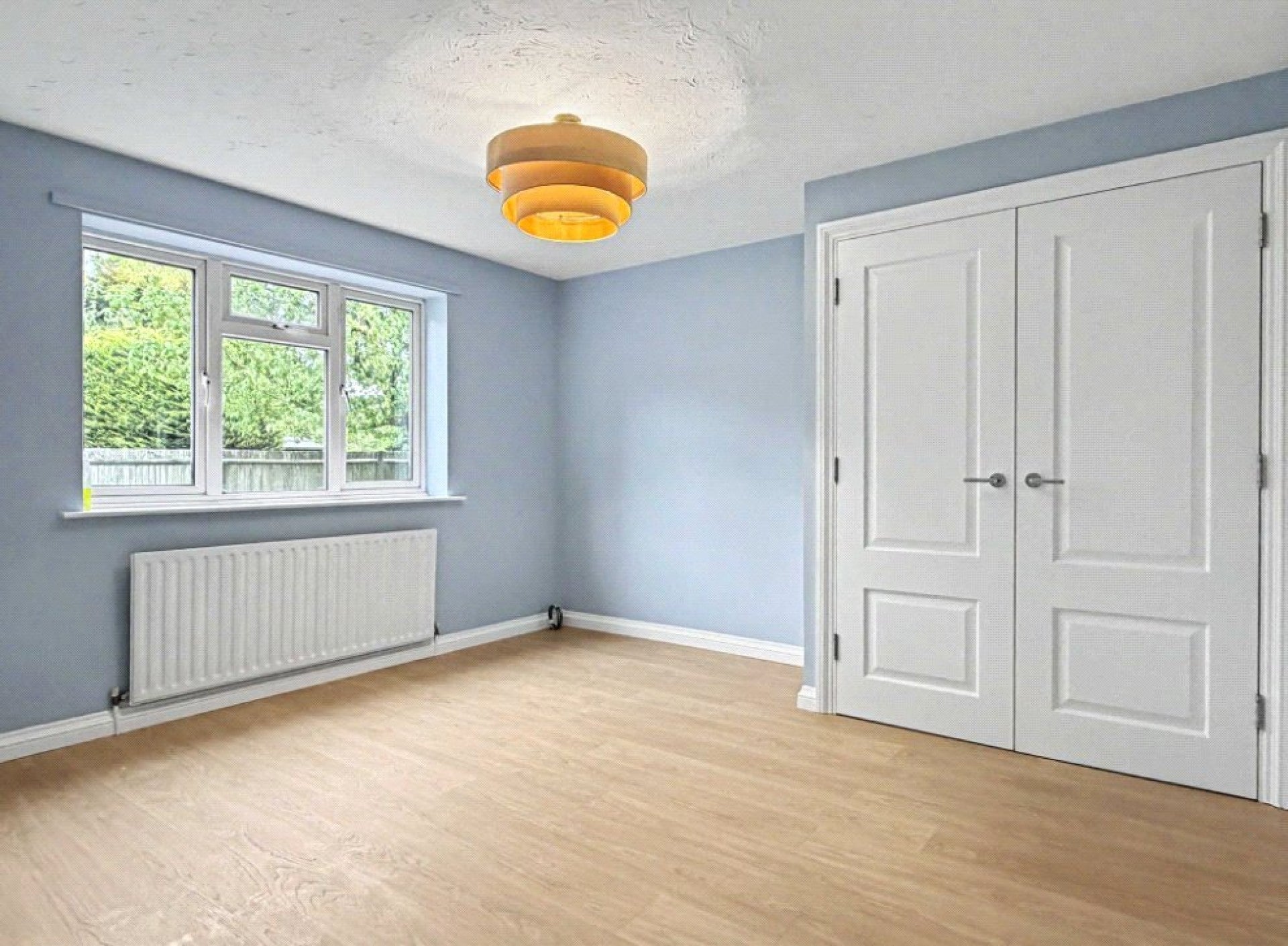 Flat Tongham Road in Waverley