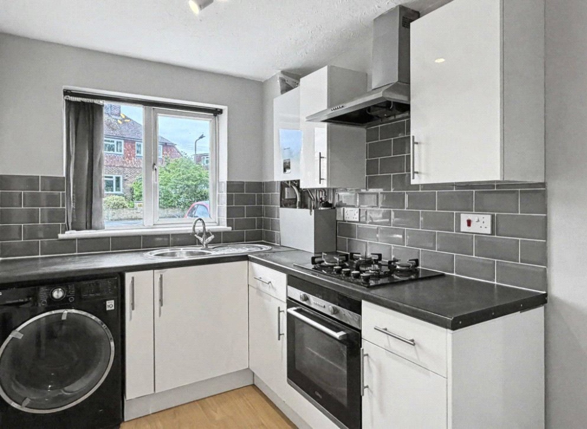 Flat Tongham Road in Waverley