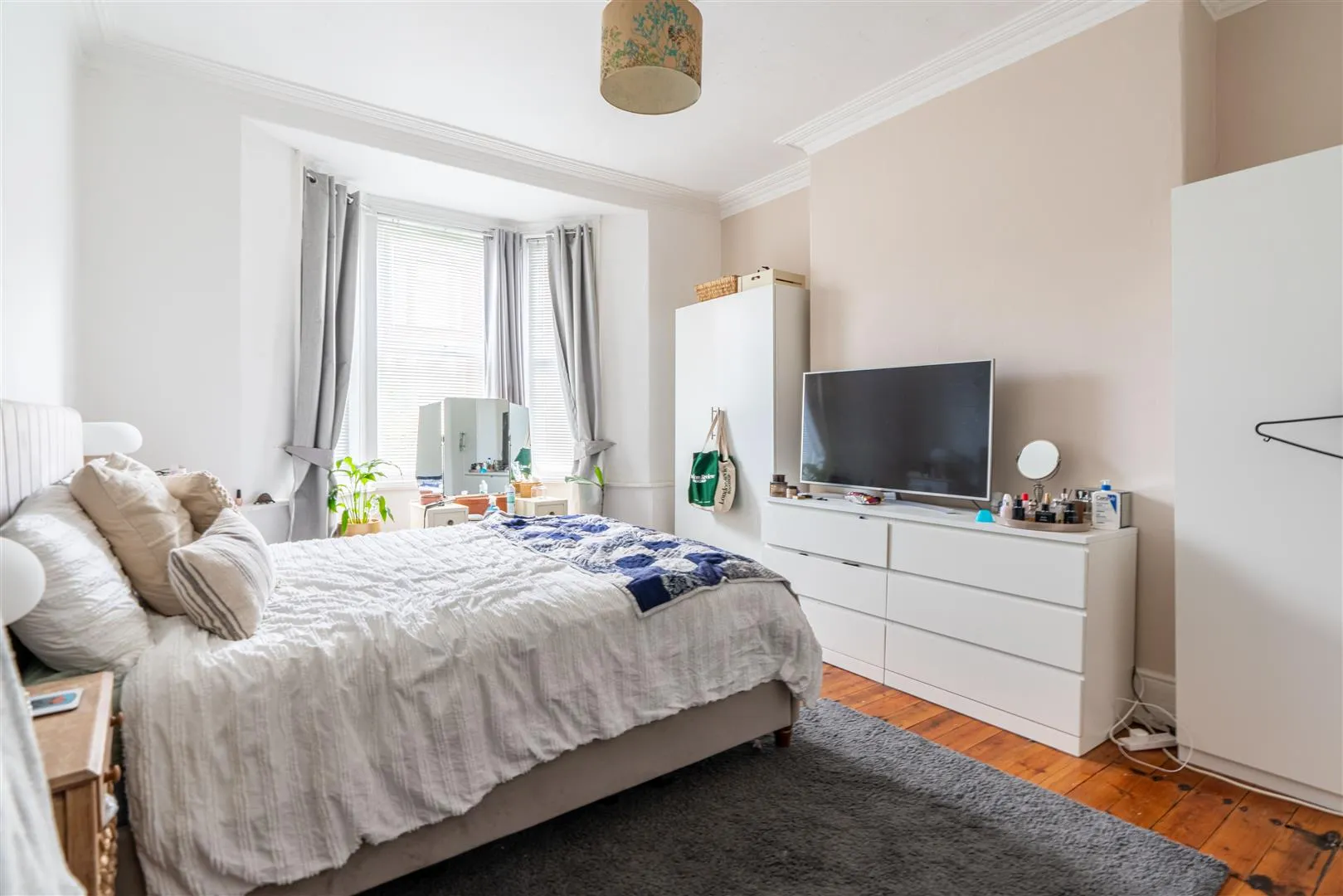 Flat Delaval Terrace in Newcastle upon Tyne