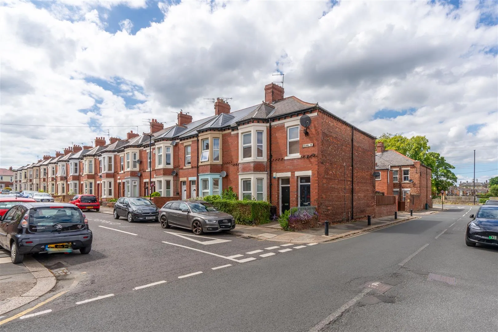 Flat Delaval Terrace in Newcastle upon Tyne