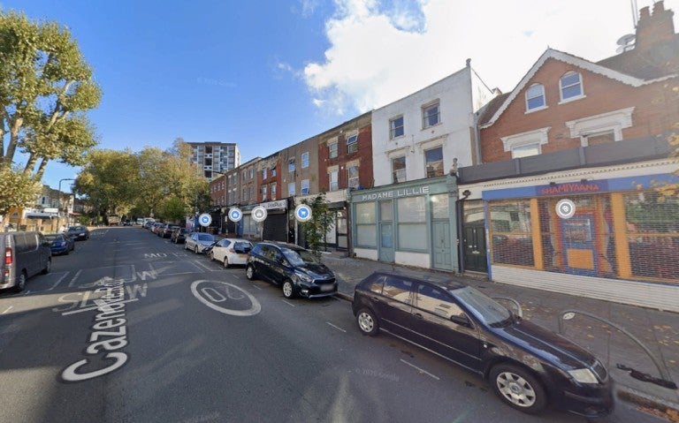 Flat Cazenove Road in Greater London