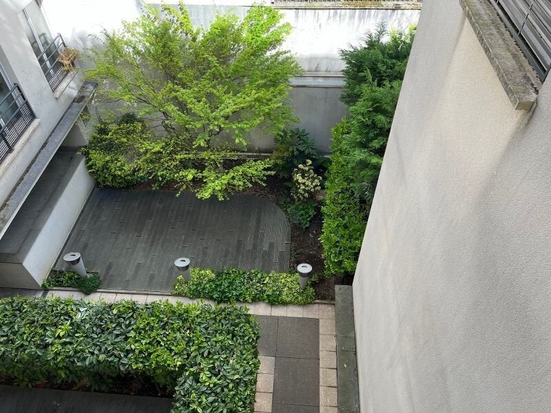 Flat Rue de la Guadeloupe in Paris