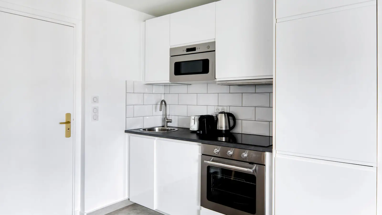 Flat Rue de l'Assomption in Paris