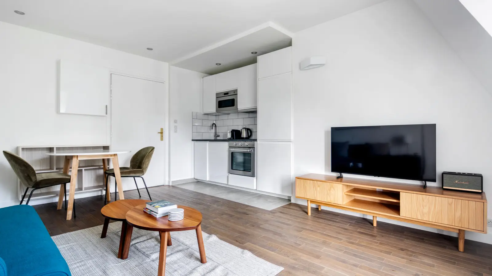 Flat Rue de l'Assomption in Paris