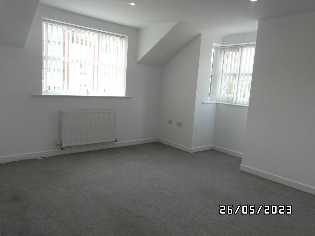 Flat Ravensworth Terrace in Whickham