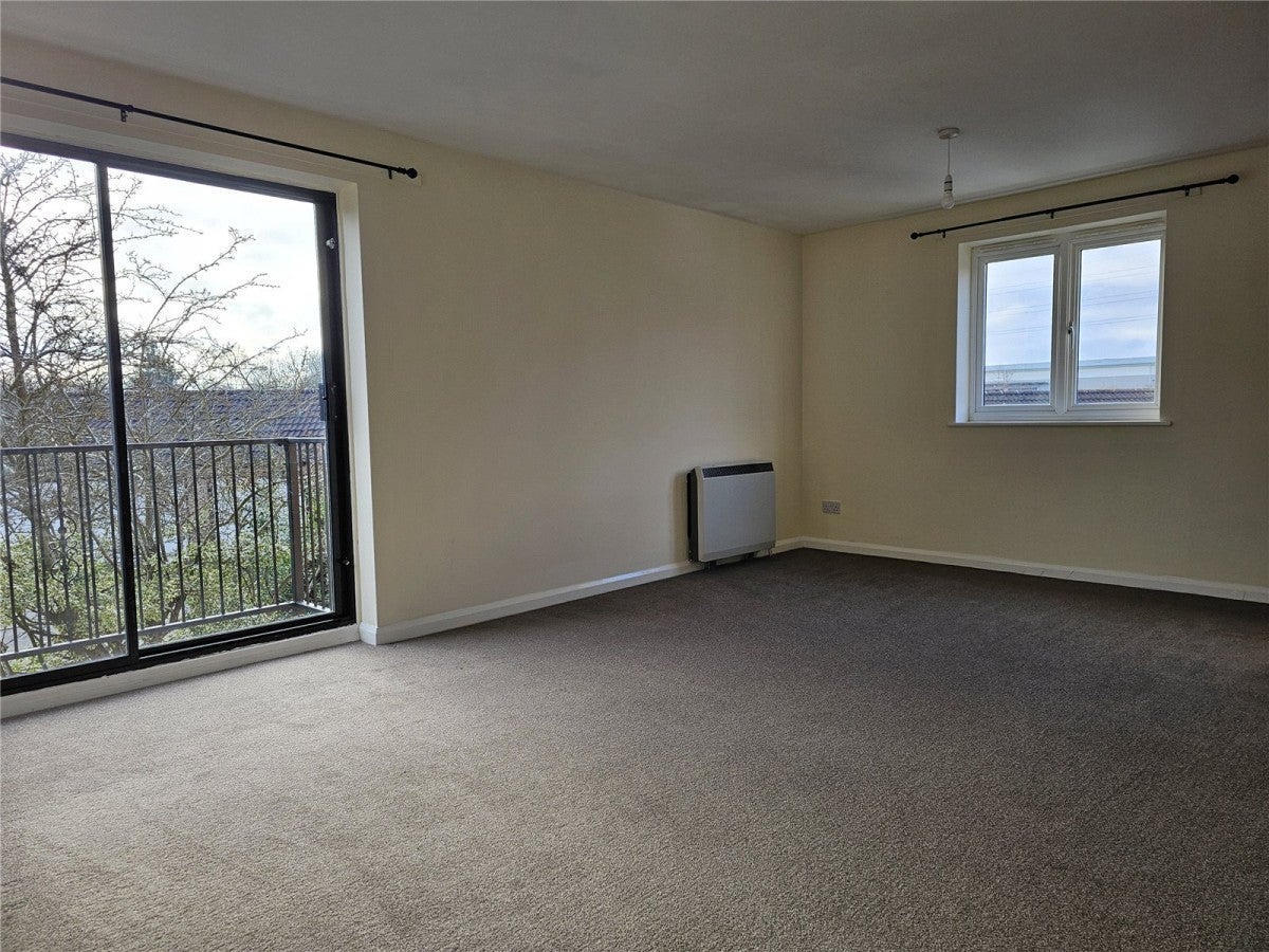 Flat Gadwall Crescent in Nottingham