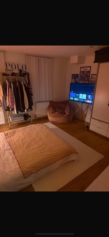 Room Granby Street in Greater London