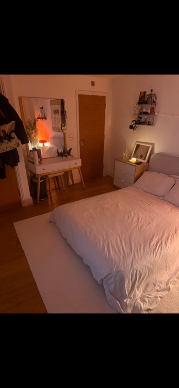 Room Granby Street in Greater London