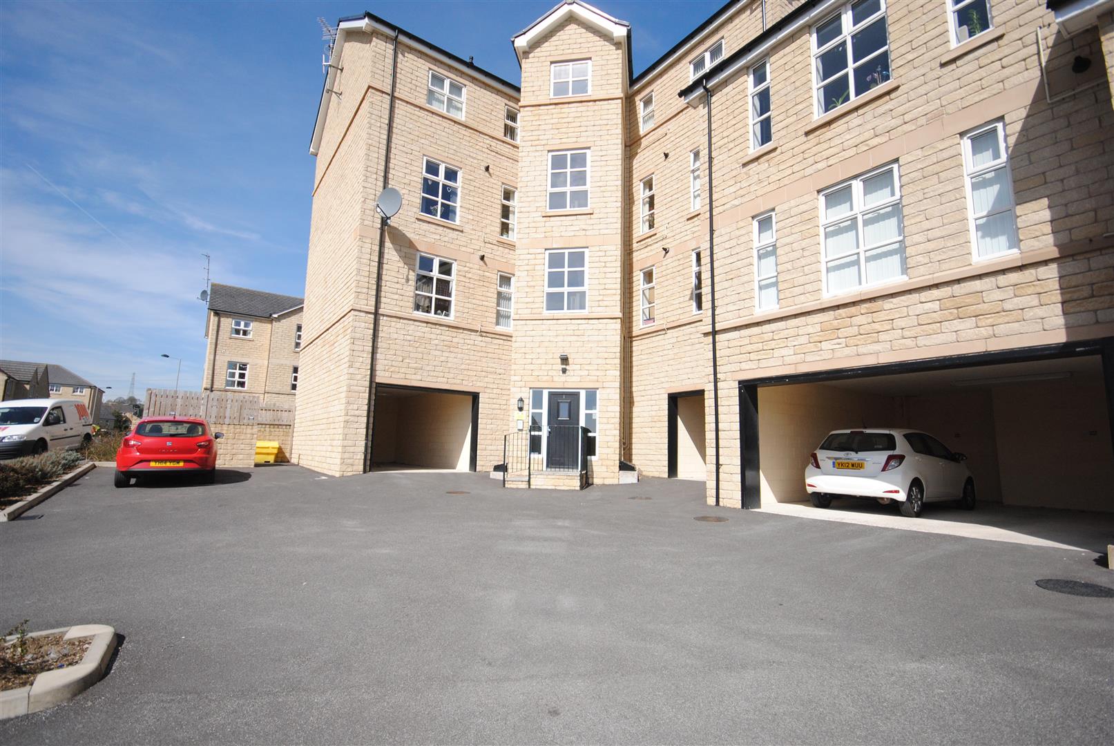 Flat Woodsley Fold in Bradford