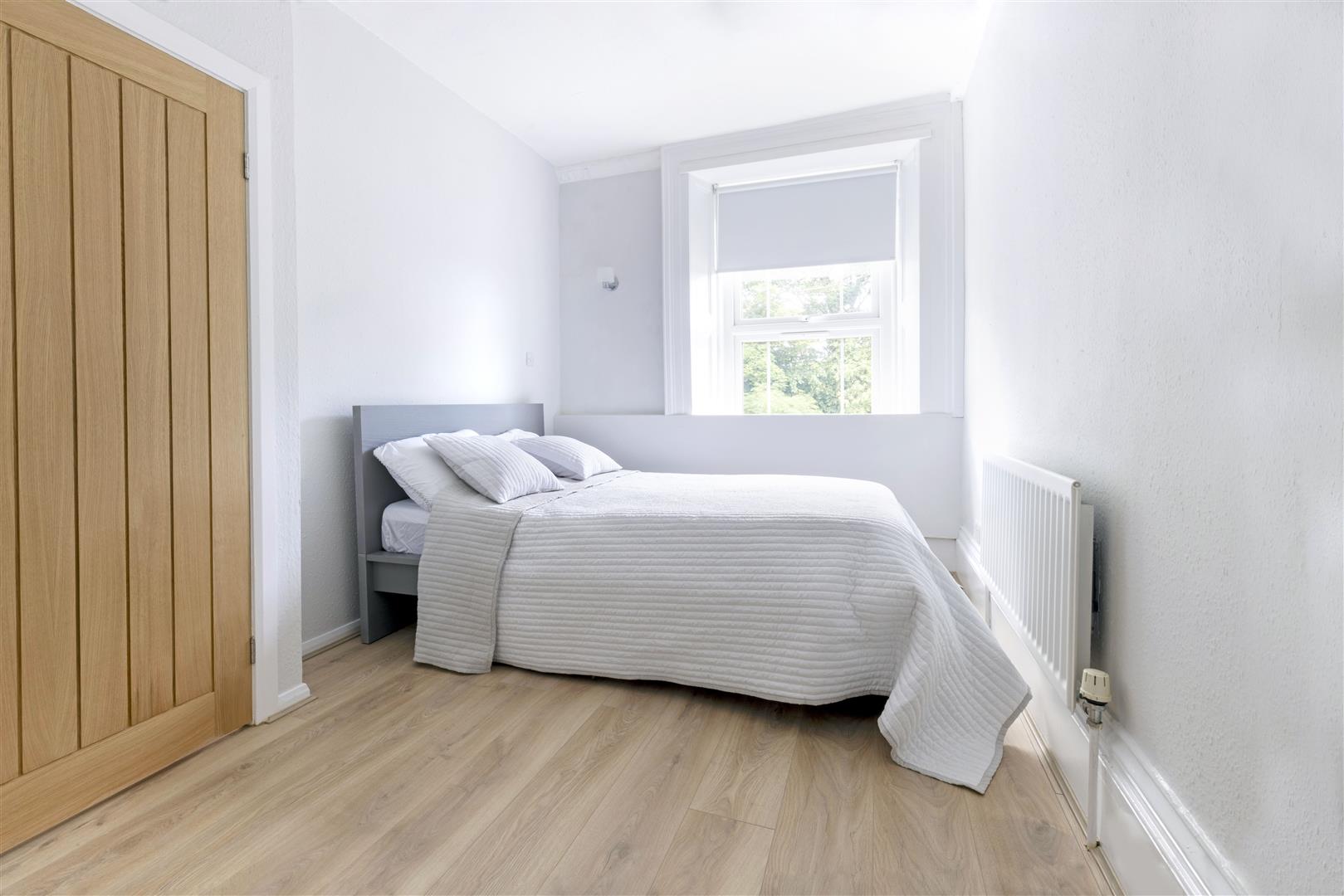 Flat North Terrace in Newcastle upon Tyne