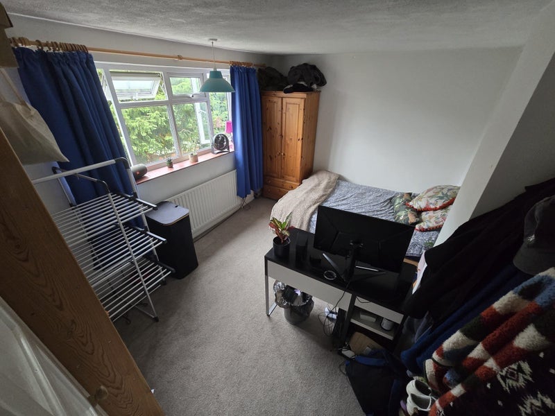 Room Naseby Close in Harborough