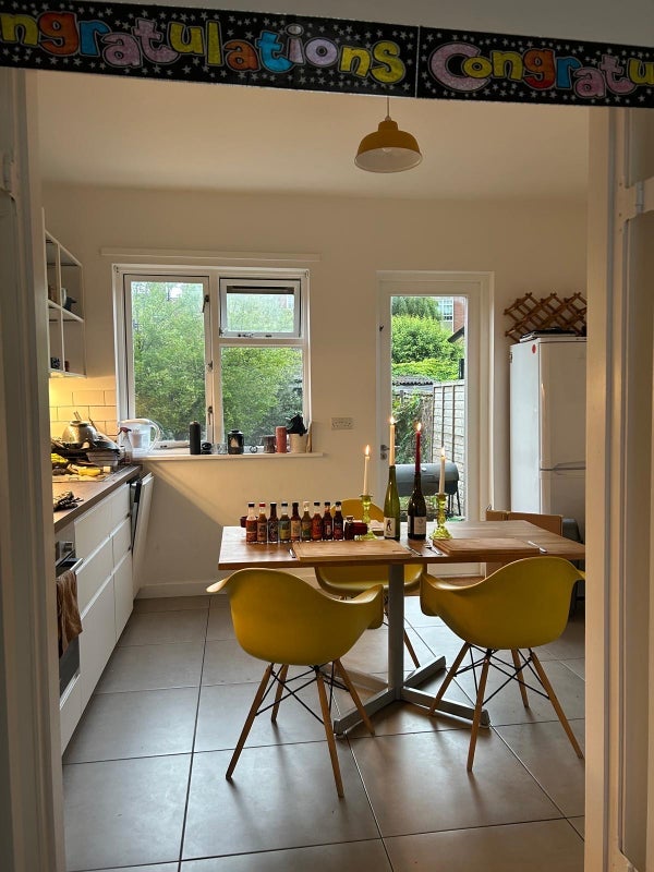 Room Wilman Grove in Greater London
