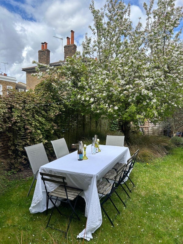 Room Wilman Grove in Greater London