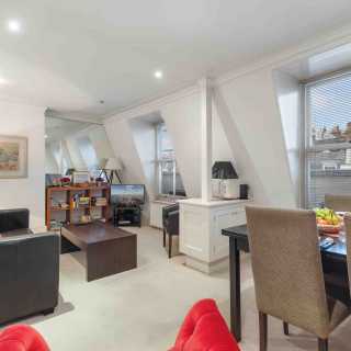 Flat Sumner Place in Greater London