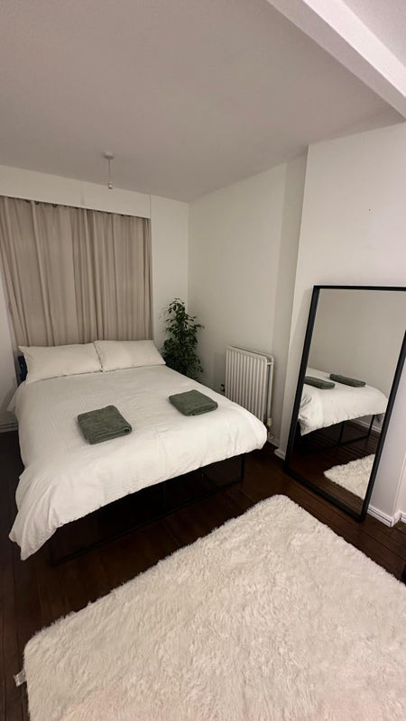 Room Mansford Street in Greater London