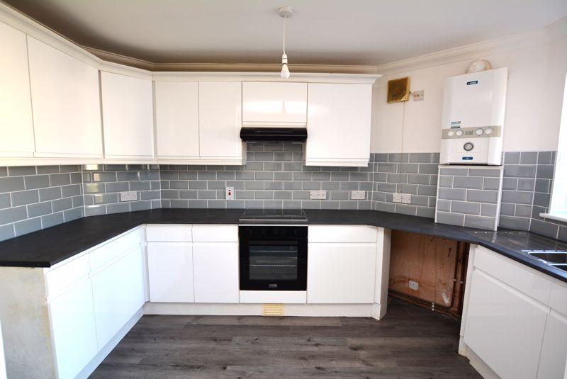 Flat Victoria Avenue in Southend-on-Sea