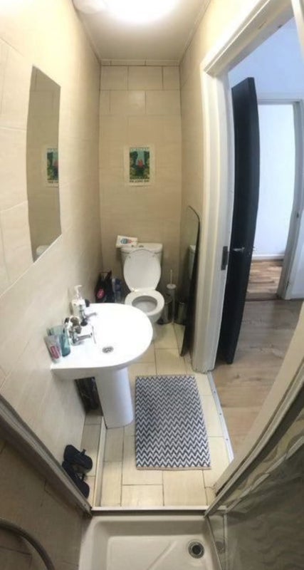 Room Stoke Newington Road in Greater London