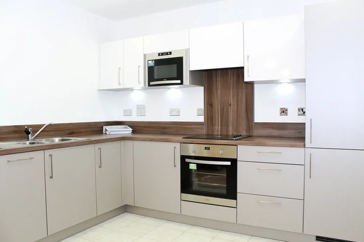 Flat North Woolwich Road in Greater London
