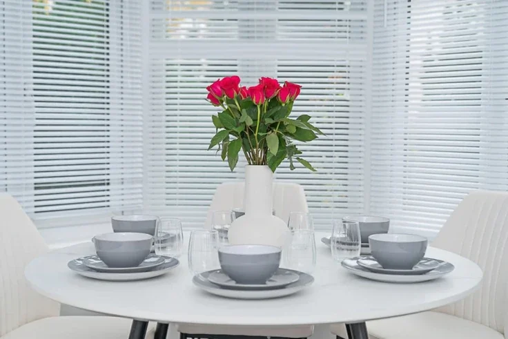Flat Fairlop Road in Greater London