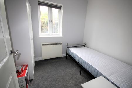 Flat Montrose Avenue in York