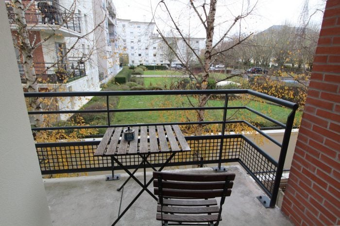 Flat Rue Antonio Gaudi in Guyancourt